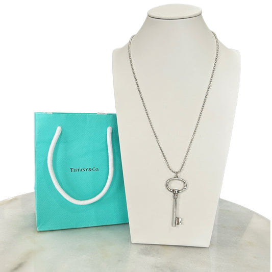 TIFFANY & Co. - Sterling Silver Large Oval Key Pendant & Chain