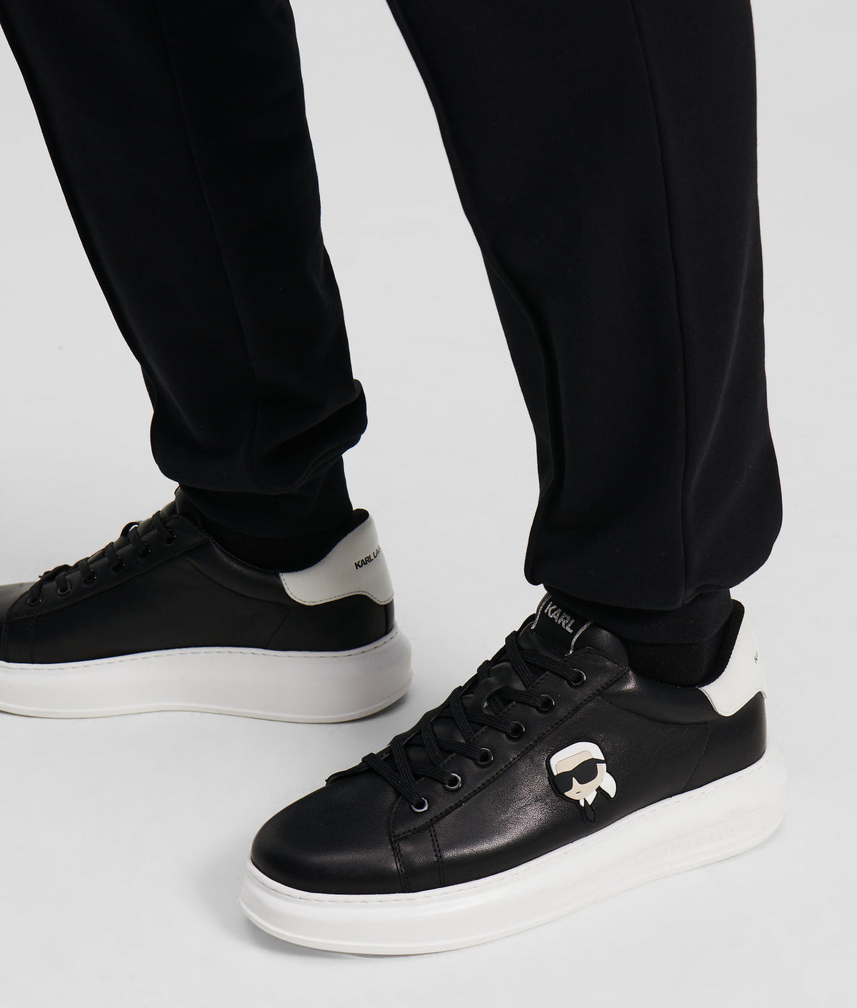 KARL LAGERFELD - Ikon NFT Kapri Sneakers. Men’s Sz 12
