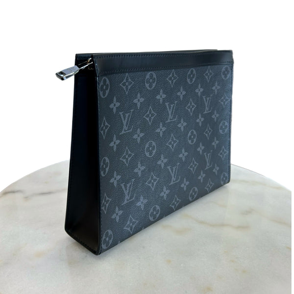 LOUIS VUITTON - Pochette Voyage MM - Monogram Eclipse