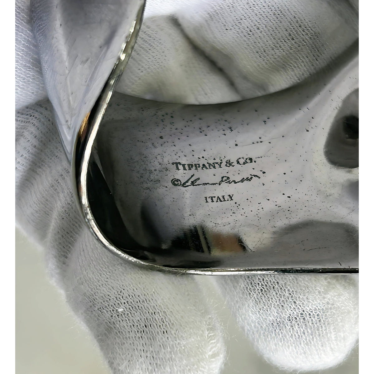 TIFFANY & Co. - Bone Cuff in Ruthenium
