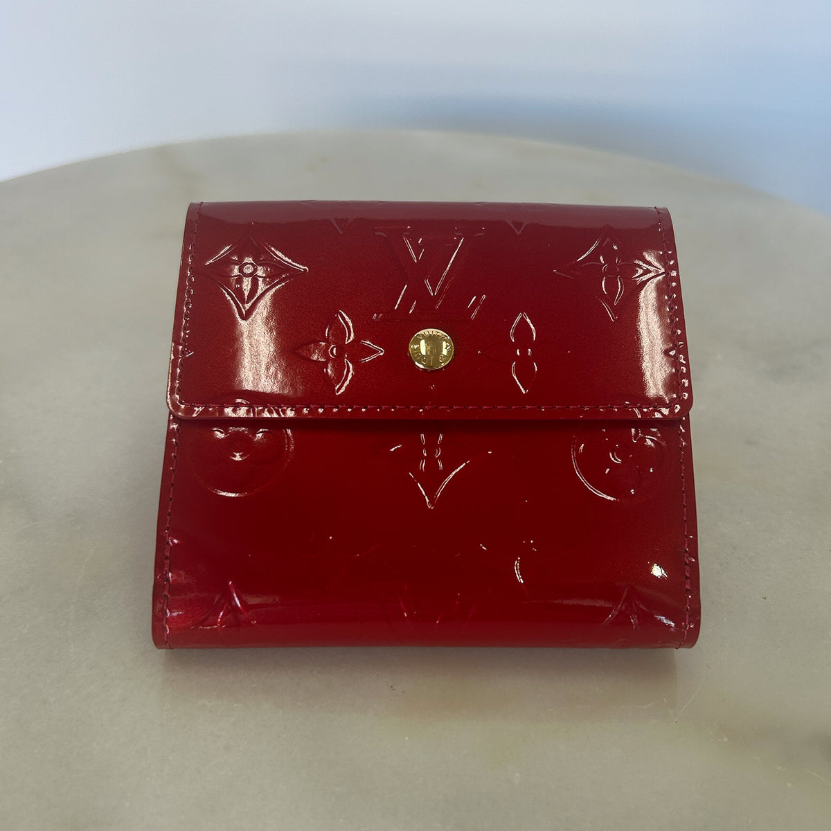 LOUIS VUITTON - Red Vernis Monogram Louise Tri-fold Wallet