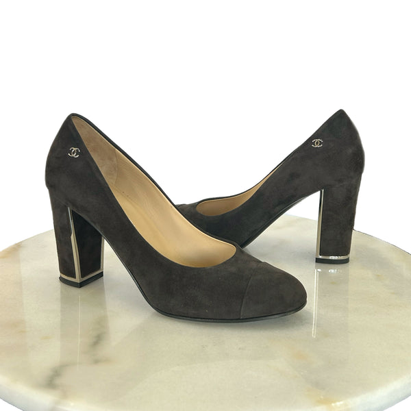 CHANEL - Suede CC Block Heels / Pumps Sz 40C