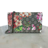 GUCCI - GG Supreme Blooms Wallet On Chain Bag