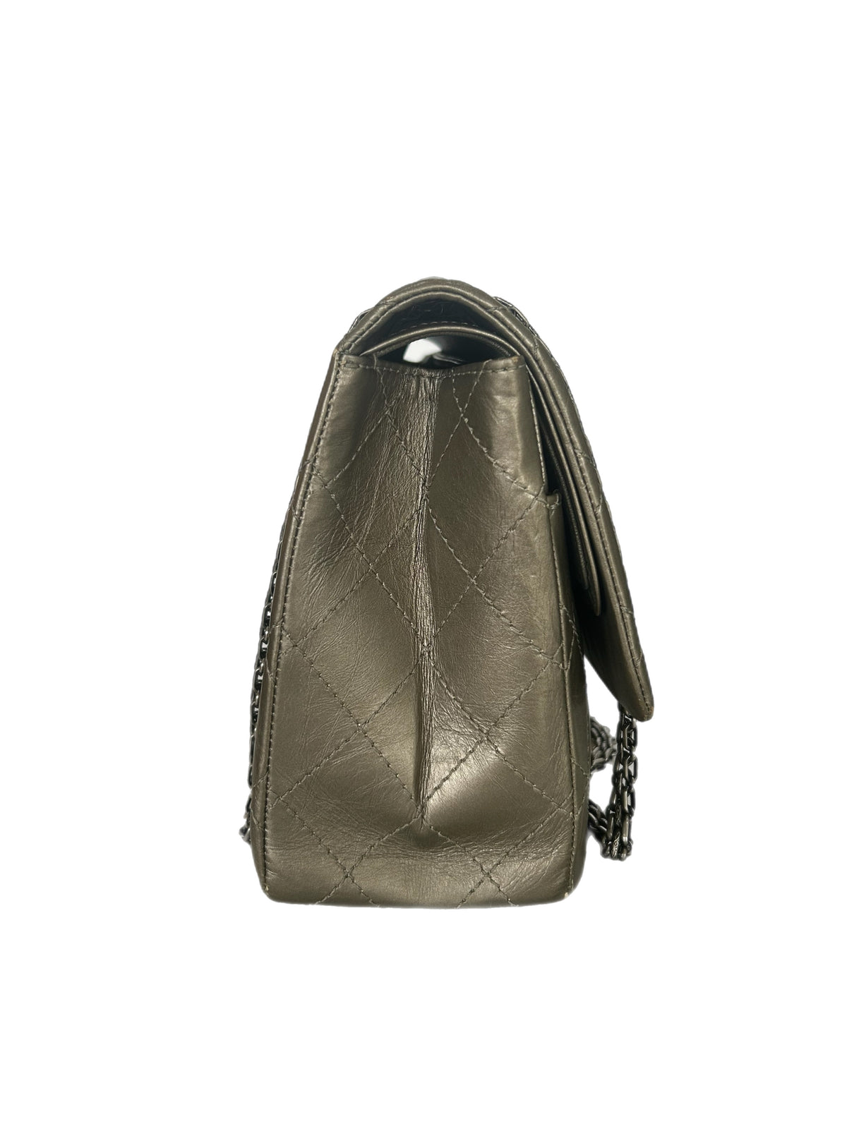 CHANEL - 2.55 Reissue Double Flap Bag