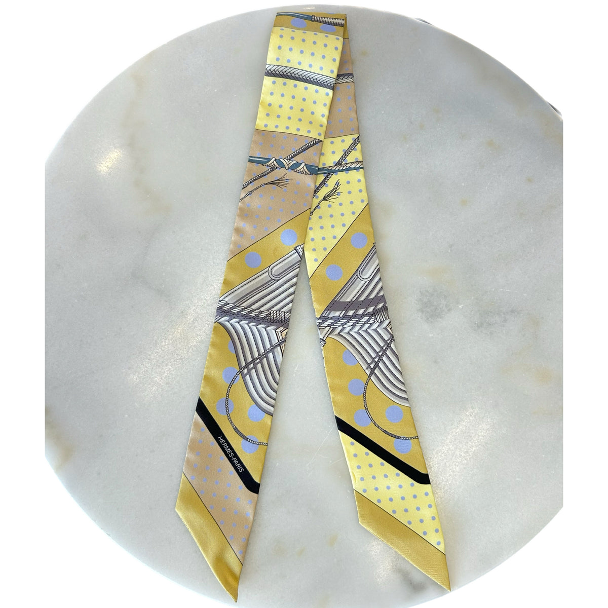 HERMÈS - Twilly 86 Silk Scarf - Strap & Bridal