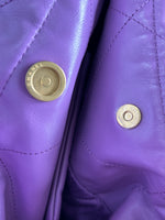 CHANEL 22 Handbag in Purple Leather - Medium