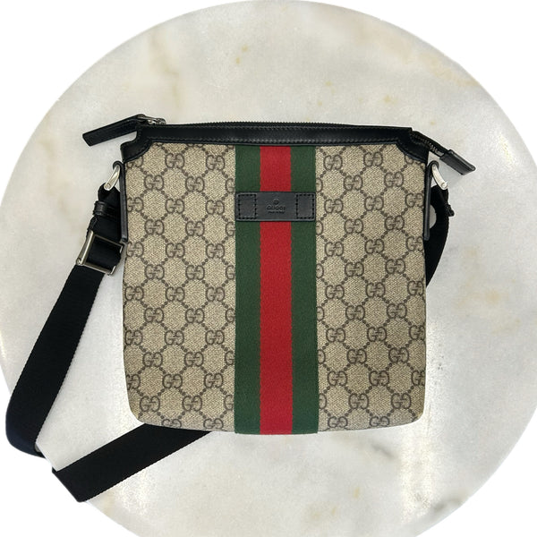 GUCCI - GG Supreme Web Messenger Bag