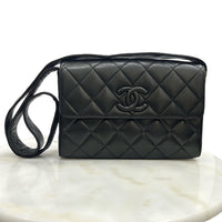 CHANEL - Diamond Quilted Leather CC Black Shoulder Bag