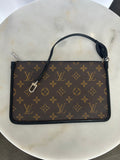 LOUIS VUITTON - CarryAll Vibe MM Bag