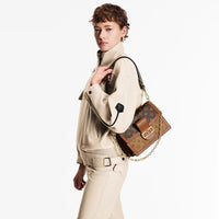 LOUIS VUITTON - Dauphine  MM Bag Reverse Monogram