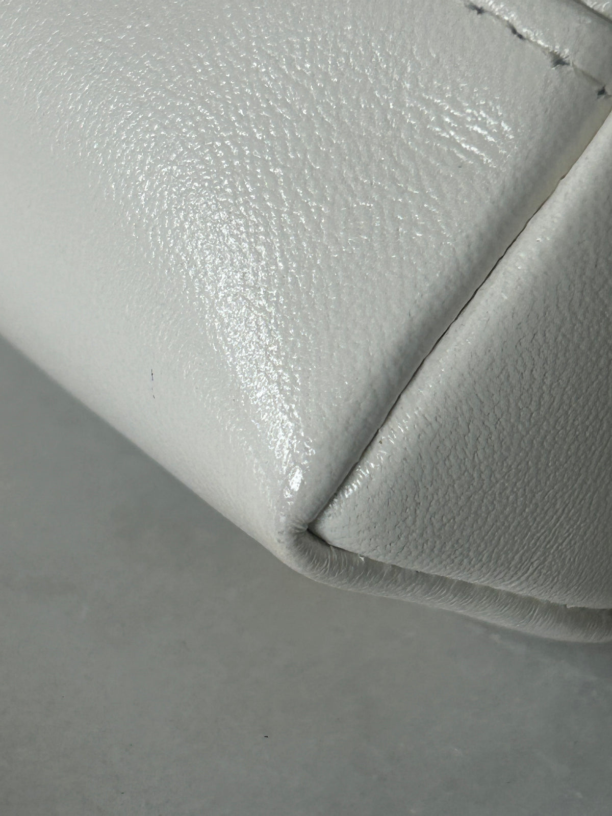CHANEL - 31 White Nano Bag
