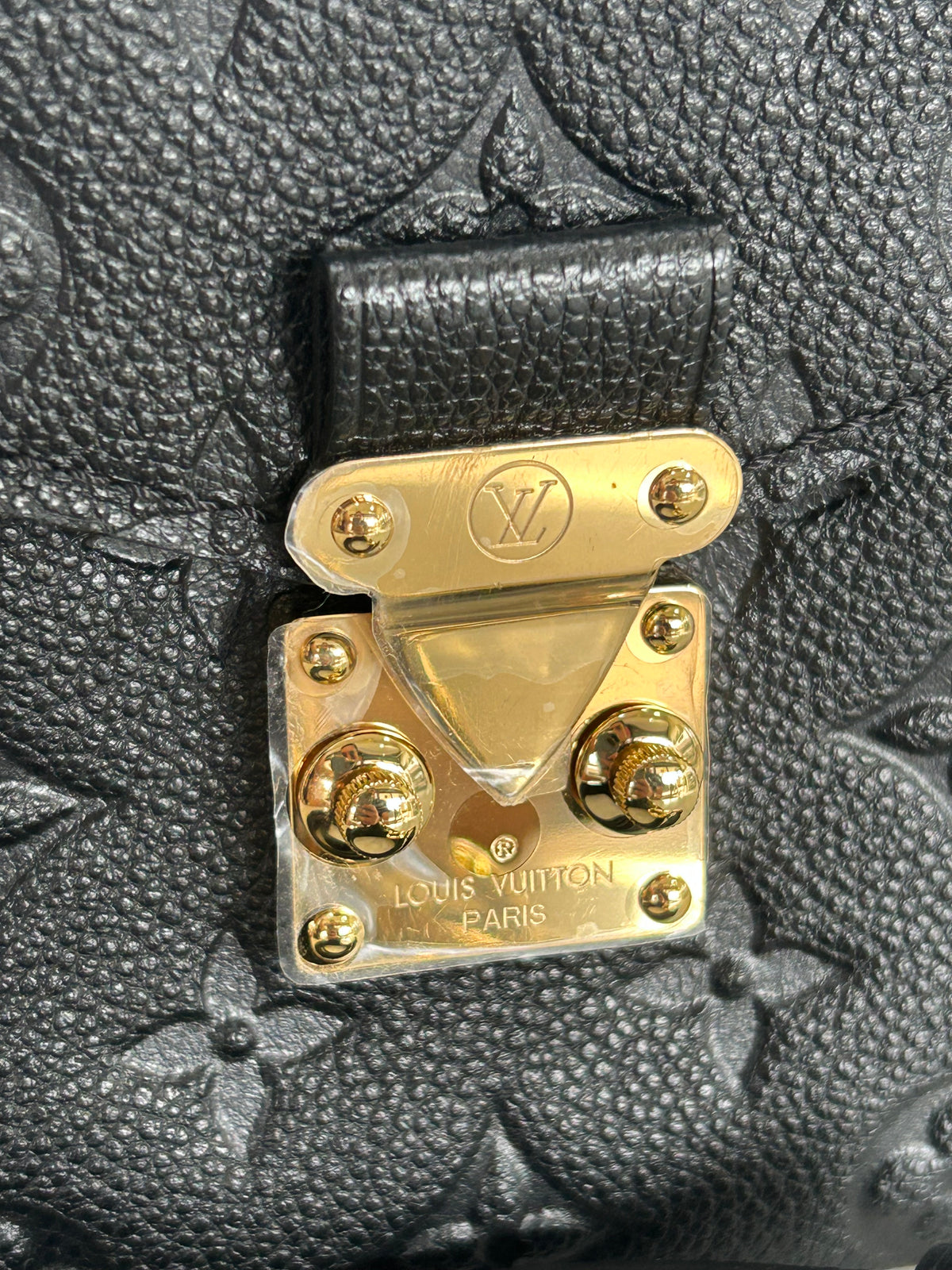 LOUIS VUITTON - Pochette Metis - Black Monogram Empreinte