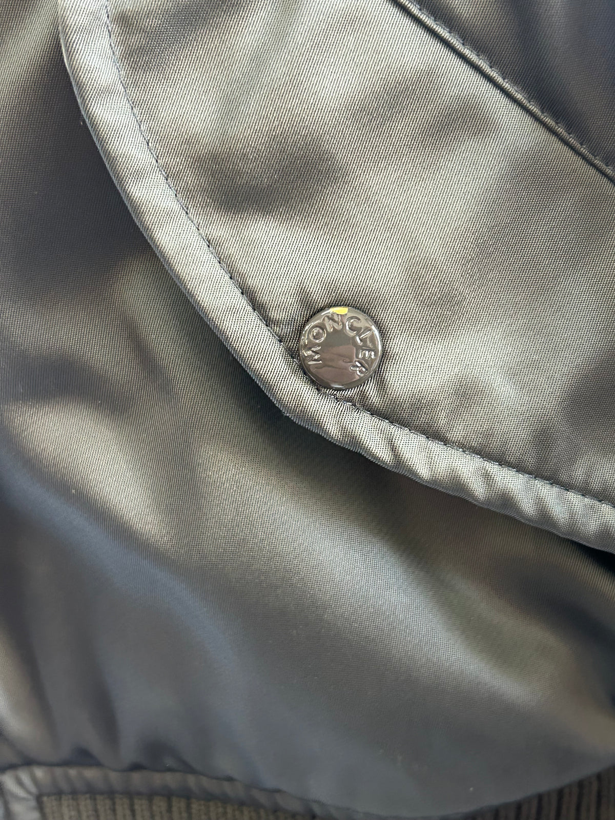 MONCLER - Eulimene Green Hooded Crop Jacket Sz 0
