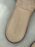 BOTTEGA VENETA - Lido Leather Flat Sandal in Nude Sz 38.5