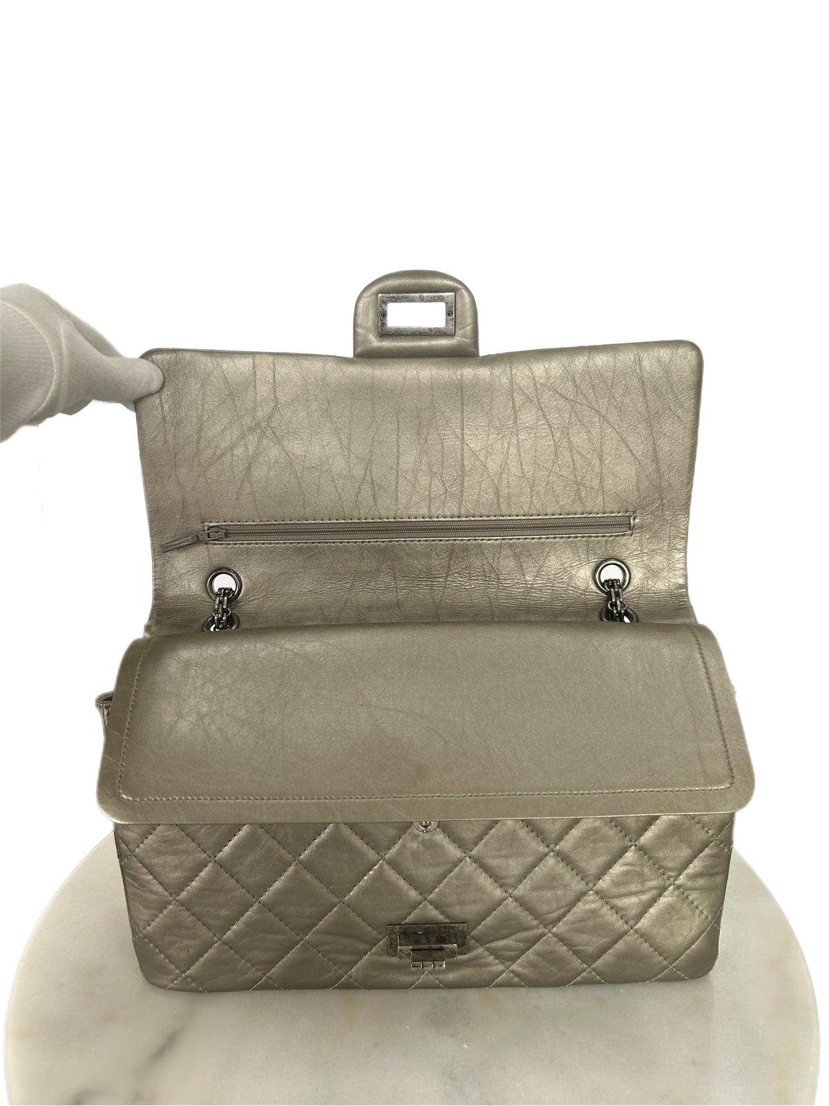 CHANEL - 2.55 Reissue Double Flap Bag
