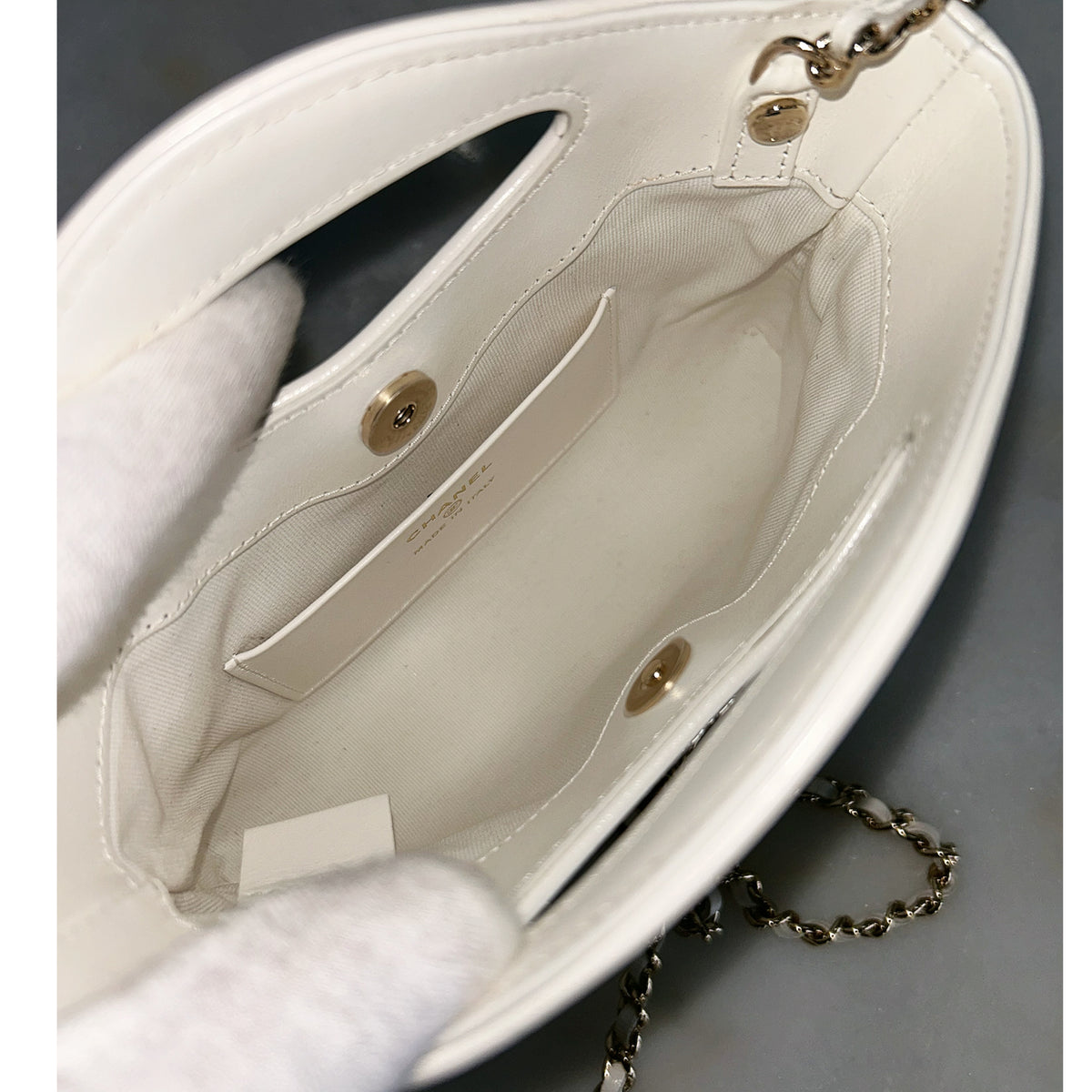 CHANEL - 31 White Nano Bag
