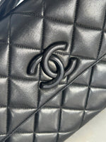 CHANEL - Diamond Quilted Leather CC Black Shoulder Bag