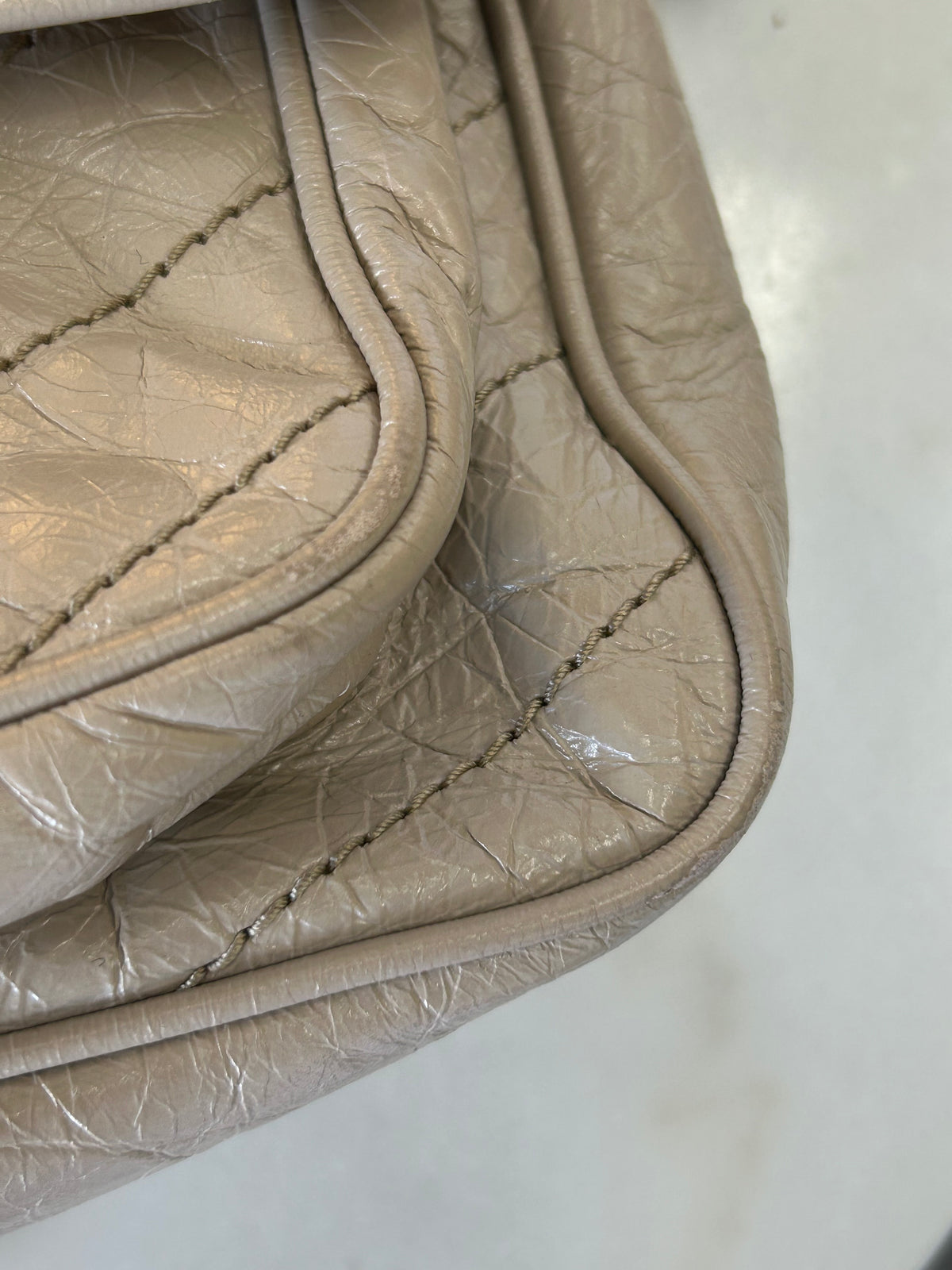 SAINT LAURENT - Niki Bag in Beige Leather (Medium)