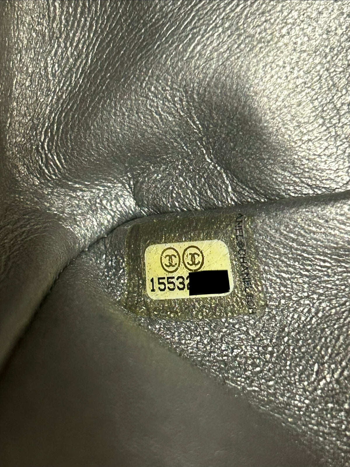 CHANEL - 2.55 Reissue Double Flap Bag