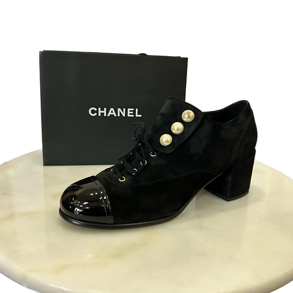 CHANEL - Pearl & Black Suede Leather Block Heel Shoes Sz 39.5