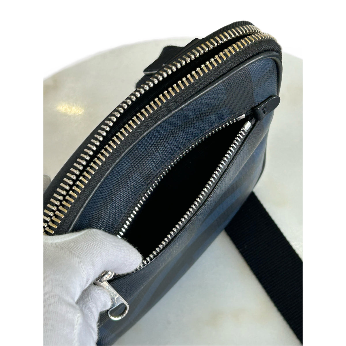 BURBERRY - Slim London Check Crossbody Bag