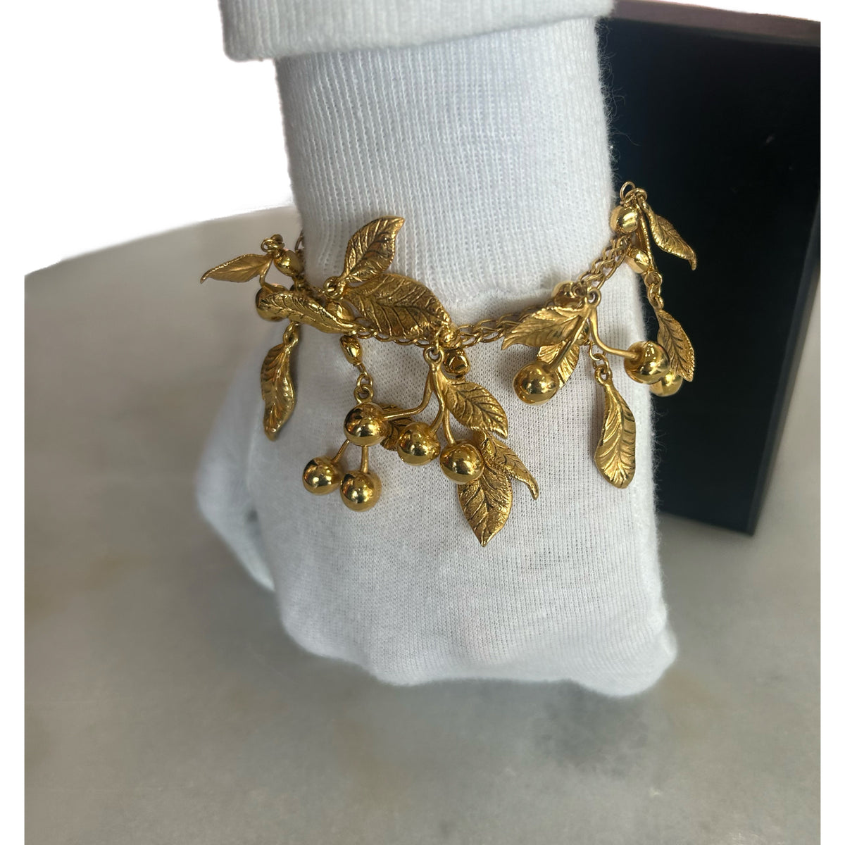 SAINT LAURENT - Leaves Charm Bracelet