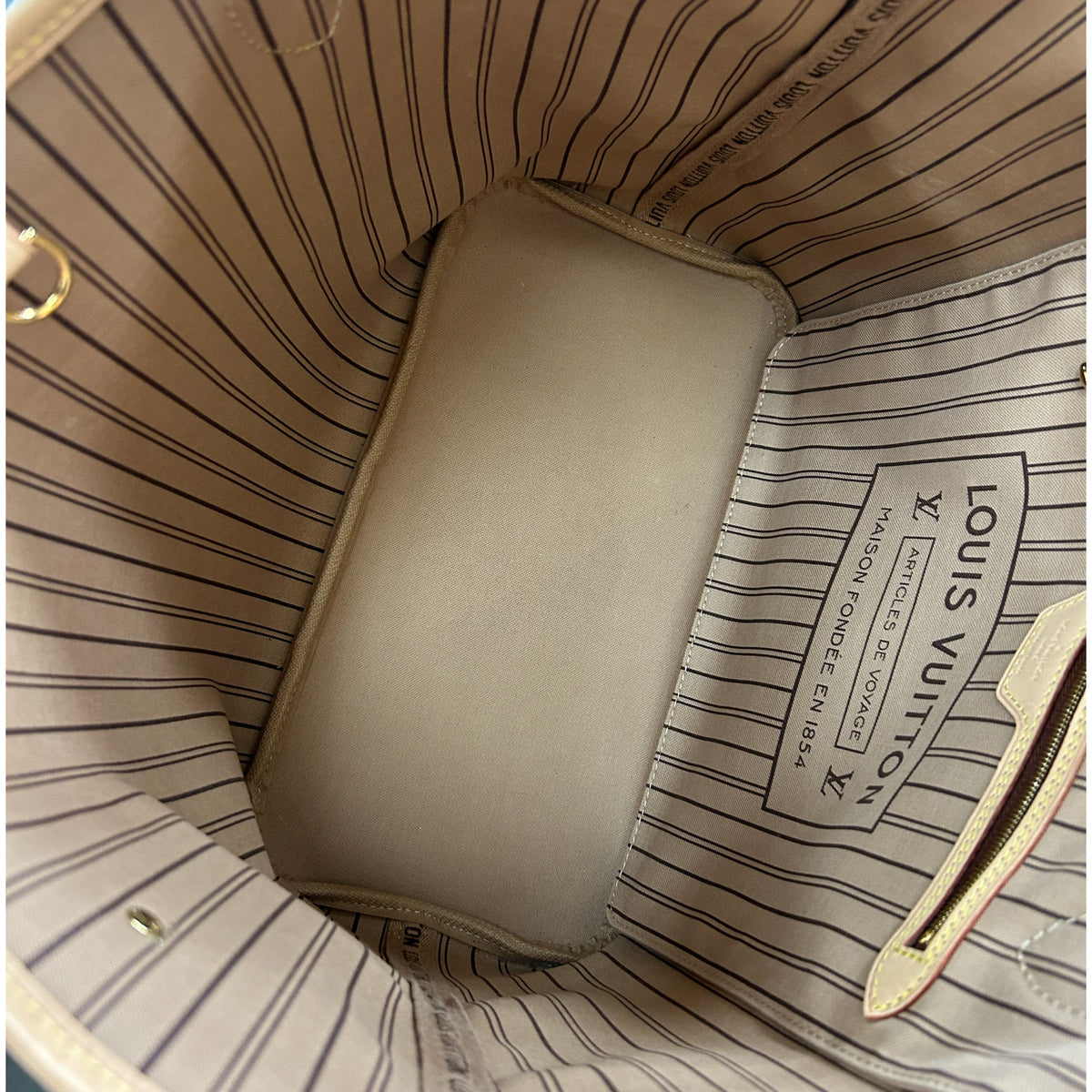 LOUIS VUITTON - Neverfull MM Monogram Tote