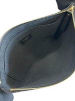 LOUIS VUITTON - Monogram Daily Pouch