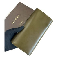 GUCCI - Buckle Continental Leather Wallet in Olive Green