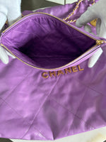 CHANEL 22 Handbag in Purple Leather - Medium