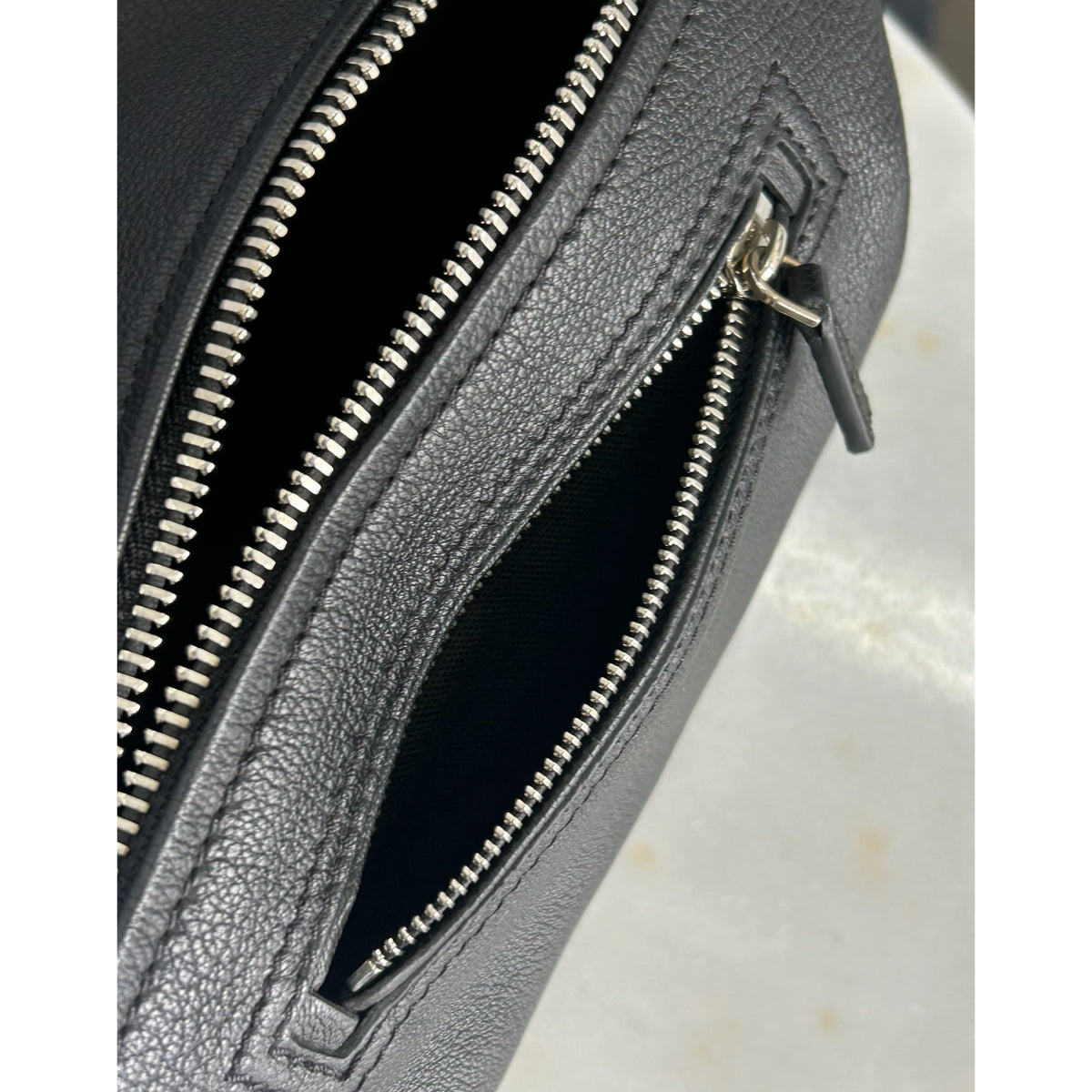GIVENCHY - Pandora Black Leather Medium Bag