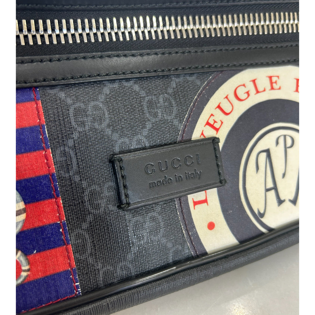 GUCCI - GG Supreme Soft Night Courier Belt Bag