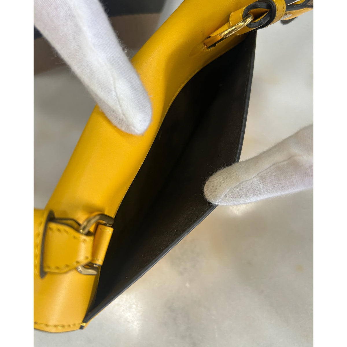 FENDI - Smooth Leather Baguette Mini Bag