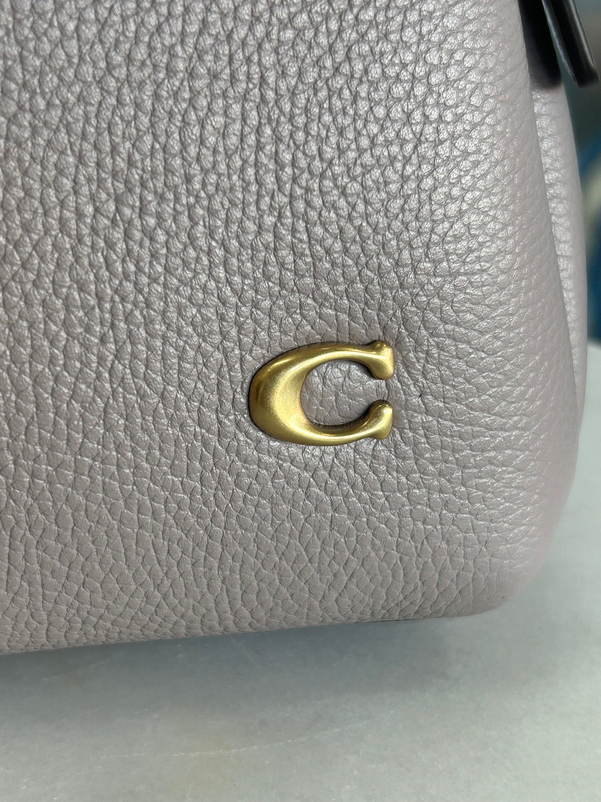 COACH - Lana 23 Shoulder Bag - Ash Grey