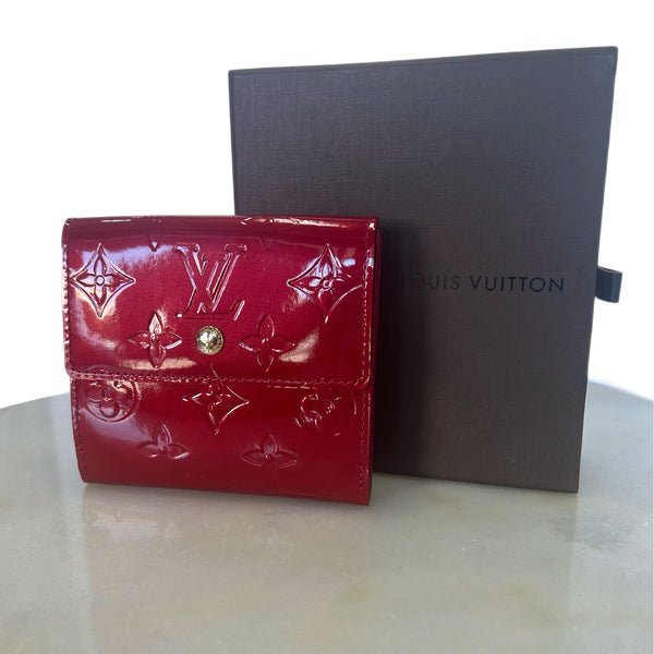 LOUIS VUITTON - Red Vernis Monogram Louise Tri-fold Wallet